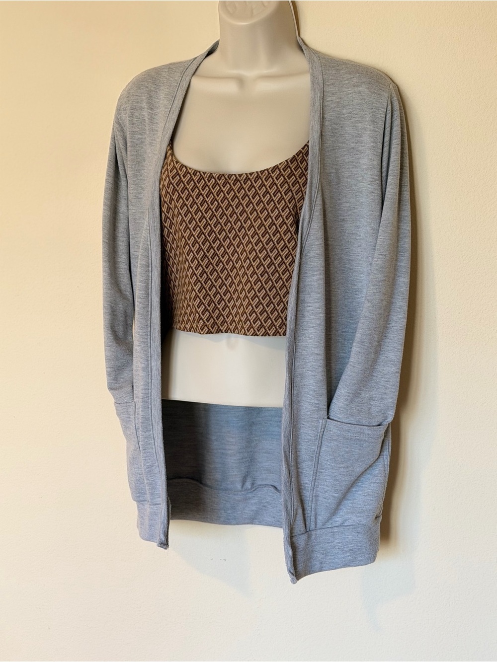 Small Grey Sweater - Picture 5 of 13